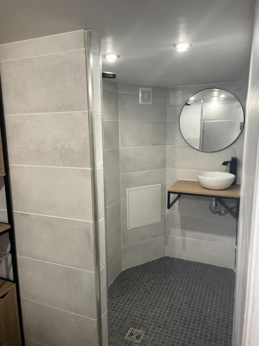 Appartement T1 Renove Gigean Bagian luar foto