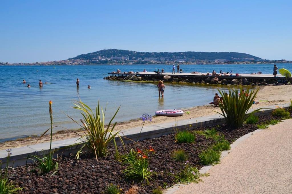 Appartement T1 Renove Gigean Bagian luar foto